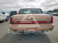 1994 Lincoln Town фото