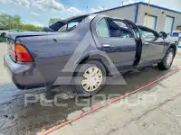 1995 Nissan MAXIMA photo