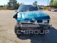 1995 Nissan Navara фото