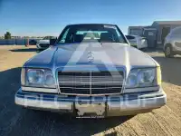 1995 Mercedes Benz E-Class photo