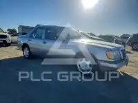 1995 Mercedes Benz E-Class photo