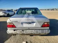 1995 Mercedes Benz E-Class photo