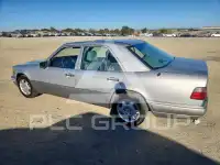 1995 Mercedes Benz E-Class photo