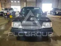 1995 Mercedes Benz E-Class photo