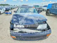 1995 Toyota AVALON photo