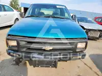 1996 Chevrolet S10 photo