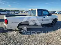 1996 Mazda B2300 фото