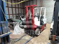 1997 Nissan Forklift фото