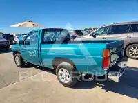 1997 Nissan Navara photo