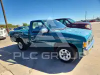 1997 Nissan Navara photo