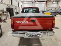 1997 Nissan Navara photo