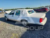 1997 Lincoln Town фото