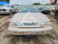 1997 Ford CROWN фото