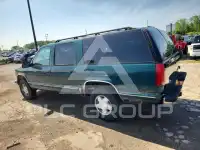 1998 Chevrolet Suburan photo