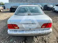 1998 Mercedes Benz E-Class photo