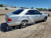 1998 Mercedes Benz E-Class photo
