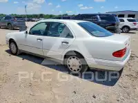 1998 Mercedes Benz E-Class photo