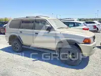 1999 Mitsubishi MONTERO photo