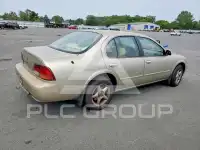 1999 Nissan MAXIMA photo