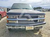 1999 Chevrolet Suburan фото