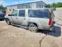 1999 Chevrolet Suburan фото