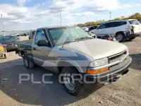 1999 Chevrolet S10 фото