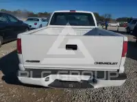 1999 Chevrolet S10 photo