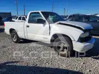 1999 Chevrolet S10 photo