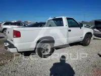 1999 Chevrolet S10 photo