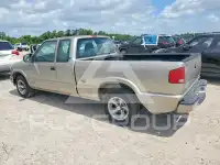 1999 Chevrolet S10 фото