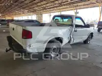 1999 Chevrolet S10 фото
