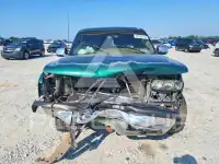 1999 Chevrolet Silverado photo