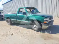 1999 Chevrolet Silverado photo