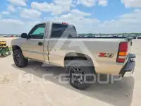 1999 Chevrolet Silverado photo
