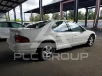 1999 Dodge Stratus photo