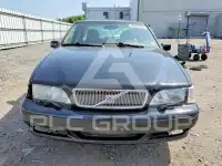 1999 Volvo S70 фото