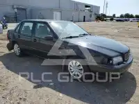 1999 Volvo S70 фото