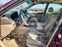1999 Lexus ES300 photo