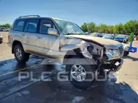 1999 Lexus LX470 photo