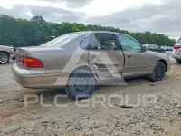 1999 Toyota AVALON photo