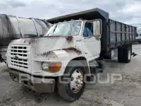 1999 Ford F-800 фото