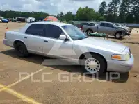 1999 Ford CROWN фото