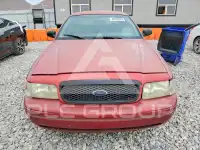 1999 Ford CROWN photo