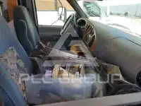 1999 Ford ECONOLINE photo