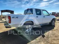 2000 Nissan FRONTIER фото
