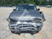 2000 Nissan FRONTIER photo