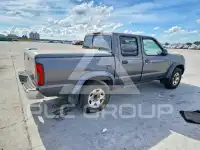 2000 Nissan FRONTIER photo
