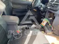 2000 Nissan FRONTIER photo