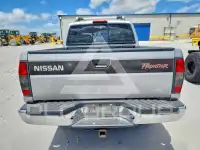 2000 Nissan FRONTIER фото