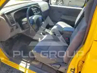 2000 Nissan FRONTIER фото